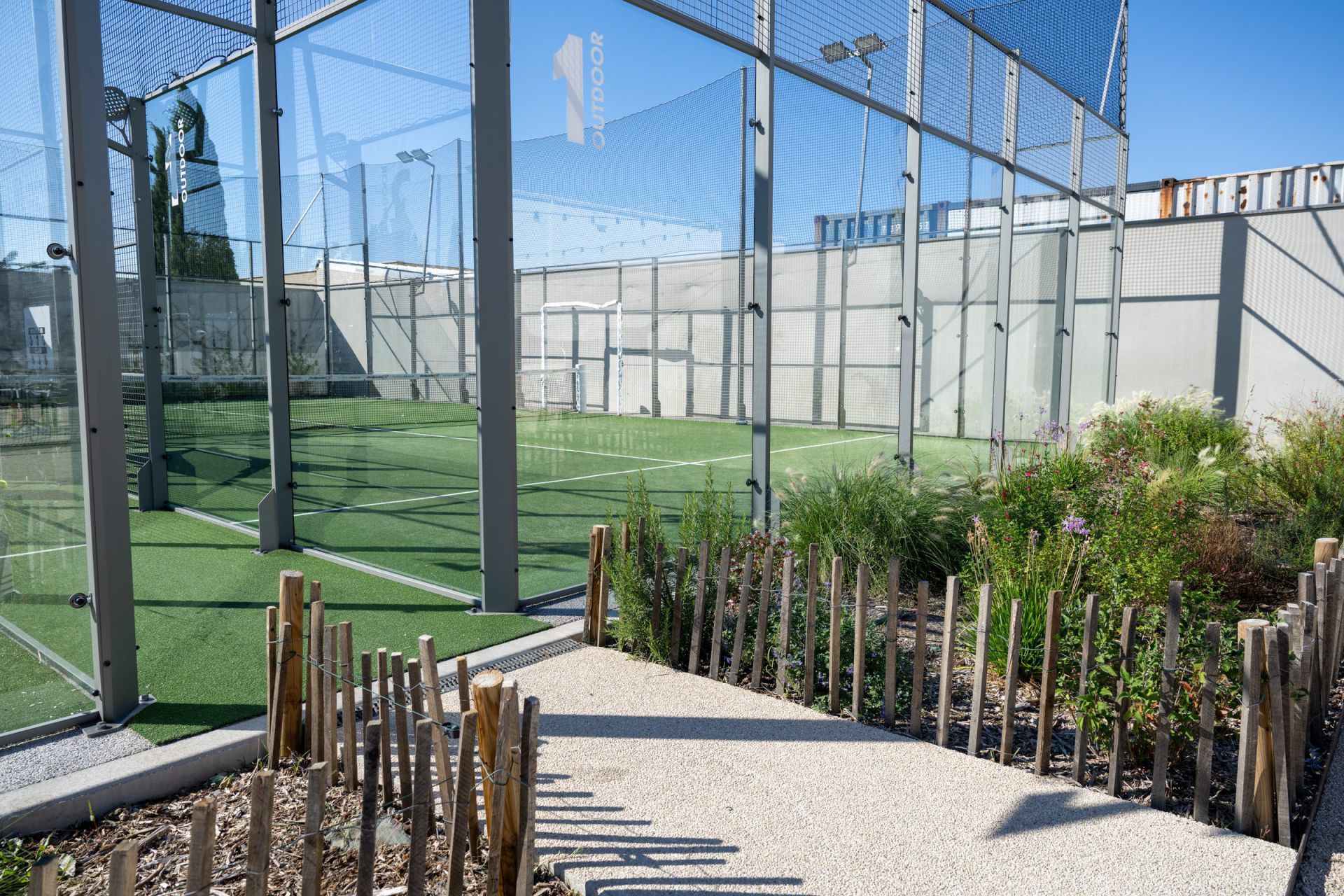 Pistes de padel outdoor du complexe ZE PADEL à Boulbon